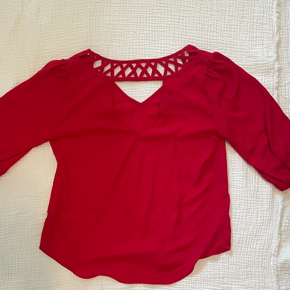 Class red dress top with unique neck detailing - Picture 2 of 2